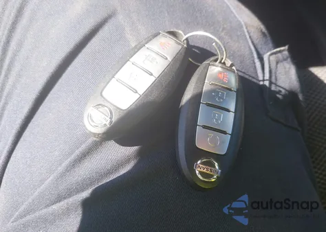 2017 Nissan Rogue Sport Sv из США, поврежденный, VIN JN1BJ1CP9HW015712